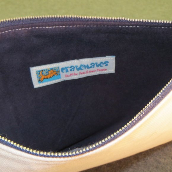 Navy Stripe Travel Kit Makeup Bag Zippered Storage Pouch Pencil Case NWT - Picture 4 of 6